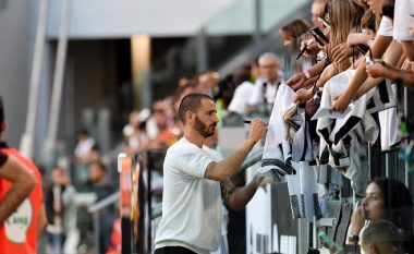 Mesazhi në formë lamtumire i Bonuccit me Juventusin – lojtari ishte i pranishëm sot në stadium edhe pse nuk ka luajtur asnjë ndeshje parasezonale