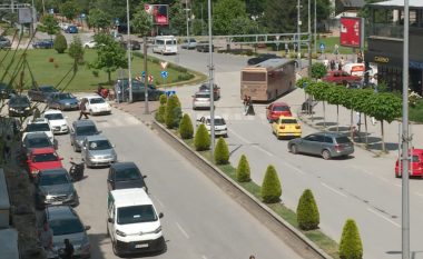 Oborret e shkollave në Tetovë lirohen për parkim