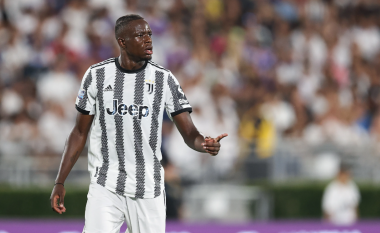 Juventusi i kënaqur me tre ofertat e ardhura për Denis Zakarian