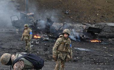 Rreth 500,000 të vrarë dhe të plagosur në luftën e deritanishme në Ukrainë – thotë inteligjenca amerikane