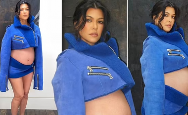 Kourtney Kardashian shfaqet me stil gjatë shtatzënisë, ekspozon barkun e rrumbullakosur në kostum të kaltër
