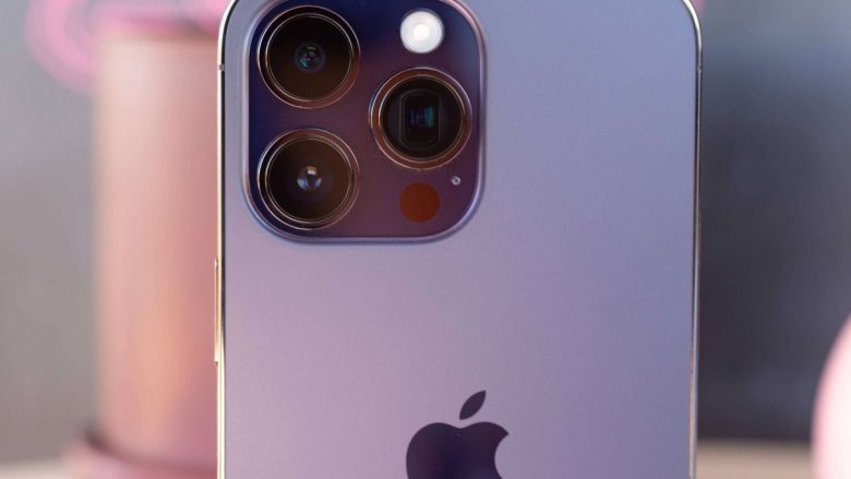 iPhone 15 Pro Max pritet të jetë modeli më i shitur për shkak kapacitetit të kamerës