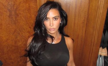 Kim Kardashian e shqetësuar për pamjet nudo të ish-bashkëshortit të saj Kanye West: Nuk e di se çfarë do t’u them fëmijëve