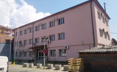 I kujt është objekti komunal në Mitrovicë të Veriut?