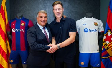 Ter Stegen rinovon kontratën me Barcelonën