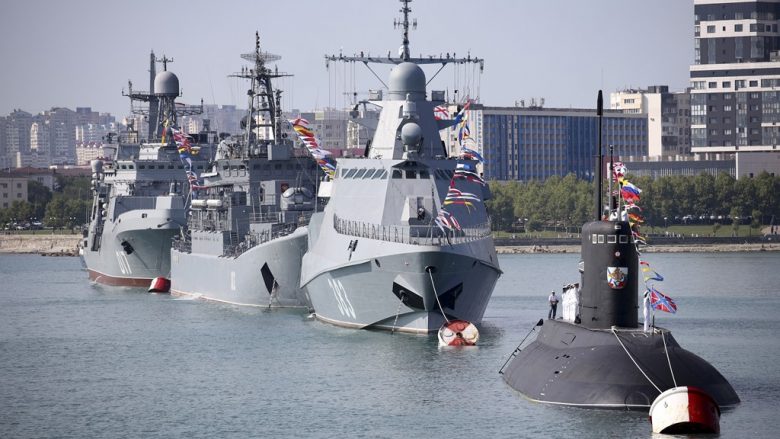 Ukraina premton më shumë sulme ndaj anijeve ruse dhe urës së Krimesë