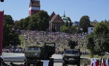 Polonia mban paradën më të madhe ushtarake në dekada