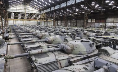 Pesëdhjetë tanke të përdorura do të dërgohen në Ukrainë
