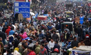 Popullsia pakistaneze shtohet me 35 milionë njerëz në vetëm gjashtë vjet