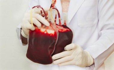 Klinikat operojnë me rezervat e fundit të gjakut