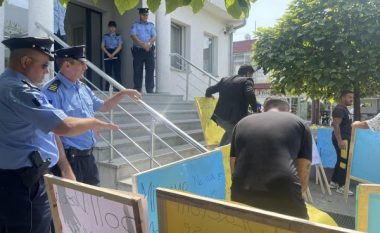 ​Protestë në Graçanicë, kërkohet drejtësi për romin e sulmuar nga policët serbë