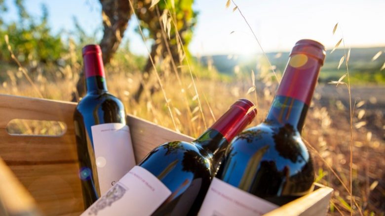 Franca do të shpenzojë 200 milionë euro për të shkatërruar verërat