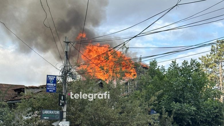 Pas zjarrit që përfshiu një shtëpi në Prishtinë, policia jep detaje