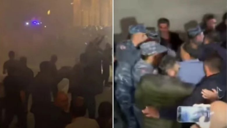 Trazira në Armeni, demonstruesit para ndërtesës së qeverisë përleshen me policinë