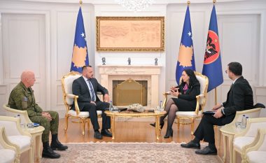 Osmani takohet me ministrin e Mbrojtjes dhe komandantin e FSK-së, bisedojnë për sigurinë dhe veprimet armiqësore të Serbisë ndaj Kosovës