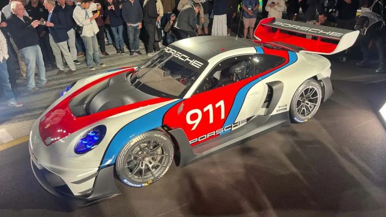 Porsche 911 GT3 R rennsport debuton me 611 kuaj fuqi – ka një çmim prej më shumë se 1 milion dollarë