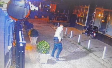Policia kërkon ndihmën e qytetarëve për arrestimin e një personi, dyshohet për grabitje në Prishtinë