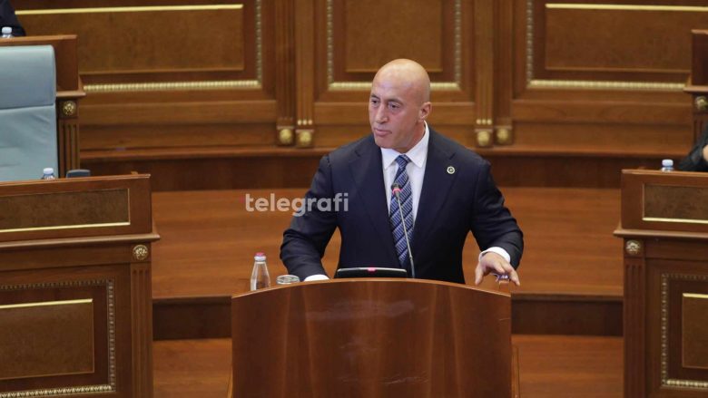 Haradinaj kërkon nga deputetët përkrahje për shkarkimin e Qeverisë Kurti: Ta ndihmojmë Kosovën