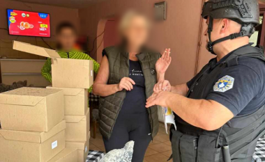 Policia e Kosovës u shpërndan pako ushqimore familjeve serbe në Banjskë të Zveçanit