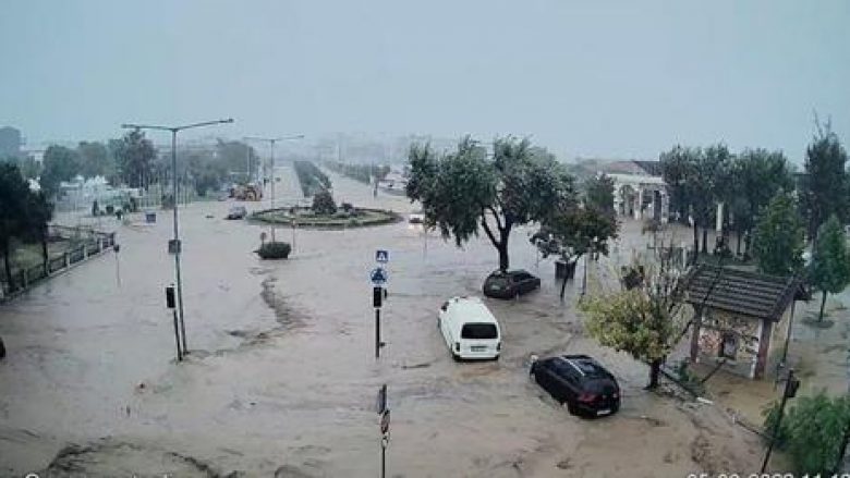 Përmbytjet në Greqi, një shqiptar mes viktimave