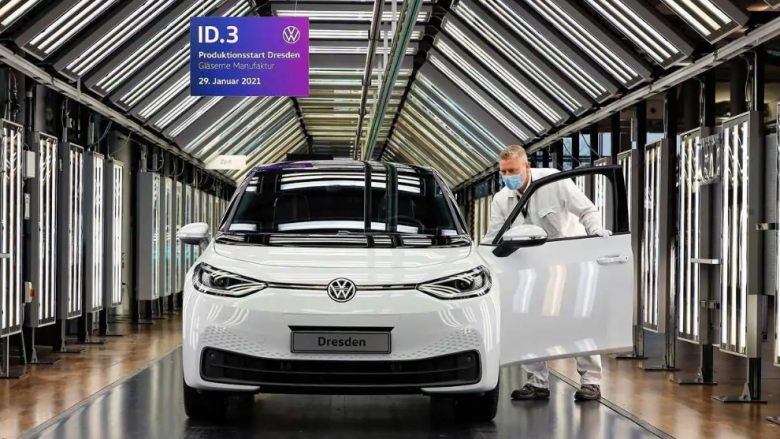 Volkswagen do të ndalojë prodhimin e serisë ID.3 në fabrikën e saj në Dresden, Gjermani