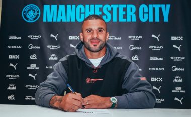 Zyrtare: Kyle Walker nënshkruan kontratë të re me Manchester City