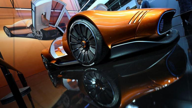 Mercedes-Benz: Evropa mund të mos jetë gati për shitjen e makinave vetëm elektrike nga viti 2030