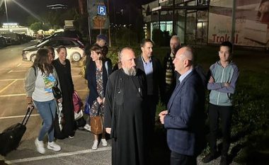 Rrëfimi i pelegrinëve në Manastirin e Banjskës: U plaçkitëm nga sulmuesit e armatosur - e çuditshme që KFOR-i i injoroi