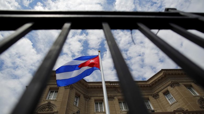 Sulmohet Ambasada e Kubës në Washington DC – mediat sjellin detajet dhe reagimet