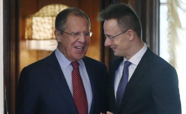 Hungaria forcon marrëdhëniet me Rusinë – Szijjarto do të takohet me Lavrovin