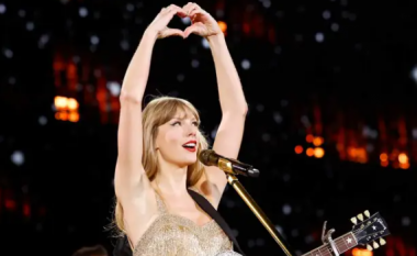 Taylor Swift bëhet artistja e parë femër që arrin 100 milionë dëgjues në muaj në platformën Spotify