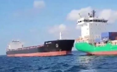 Dy anije përplasen në brigjet e Ahırkapi të Stambollit – mediat turke sjellin detajet dhe momentin e aksidentit
