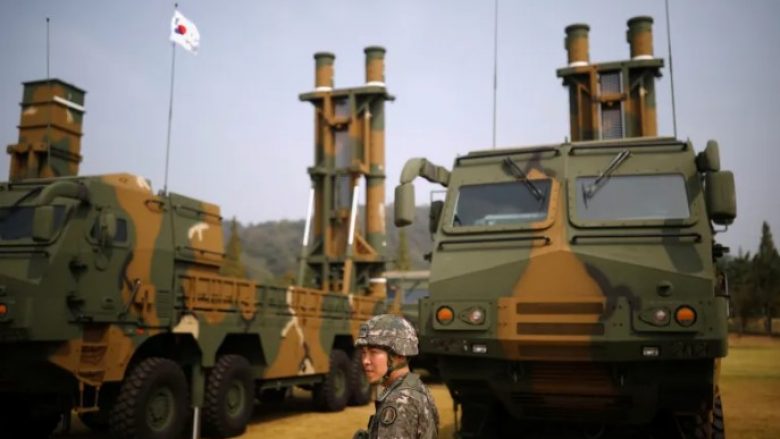 Koreja e Jugut do të zhvillojë paradën e parë ushtarake në 10 vjet