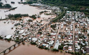 Të paktën 21 persona të vdekur shkaku i stuhisë së fortë në Brazil