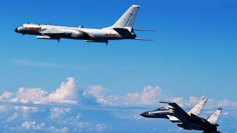 Kina dërgon 103 aeroplanë ushtarakë “drejt Tajvanit” në vetëm 24 orë