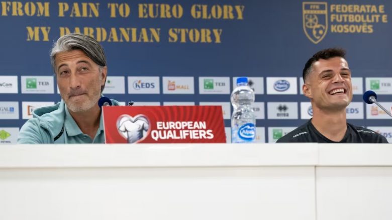 Momenti që i bëri të qeshnin Yakinin dhe Xhakën – gazetari i pyeti për një barazim në ndeshjen Kosovë – Zvicër