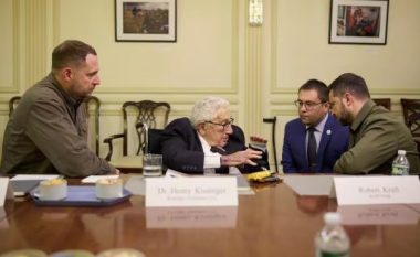 Zelensky takohet me Kissingerin në SHBA - si ishte kundër Ukrainës në NATO dhe si ndryshoi mendje ish-diplomati i shquar amerikan