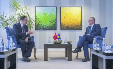 Bislimi takoi ambasadorin e Turqisë: Ka prova të mjaftueshme që faktojnë përfshirjen e Serbisë në sulmin në veri