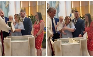 Gjatë pagëzimit, vogëlushi ia rrëzoi nga duart Biblën priftit