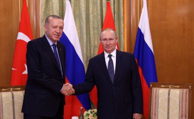 Erdogan: Nuk jam dakord me qasjen negative ndaj Putinit