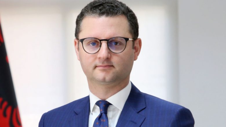 Kush është ministri i ri për Financat dhe Ekonominë në Shqipëri, Ervin Mete?