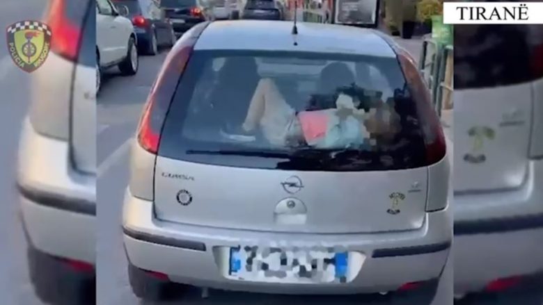 Kishte futur fëmijën në bagazh, gjobitet drejtuesi i mjetit në Tiranë