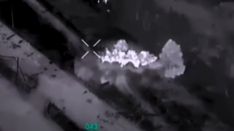 Tre shpërthime masive në vijat e frontit rus pas sulmeve ajrore nga Ukraina