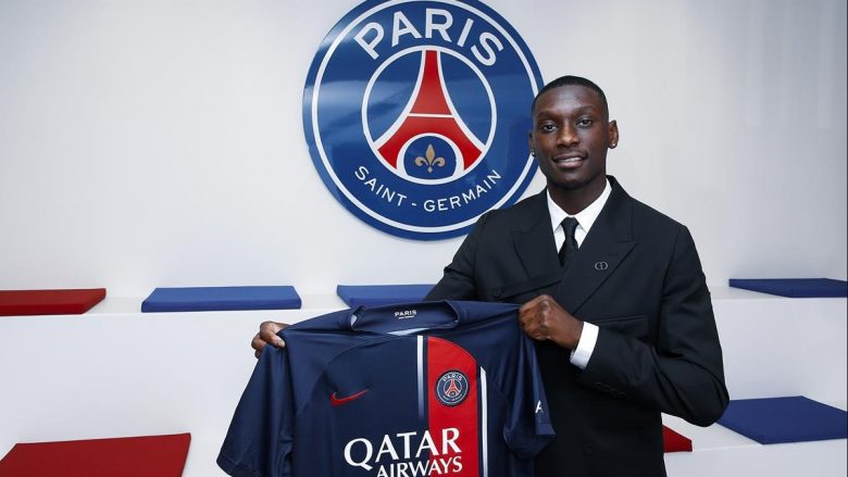 Zyrtare: Kolo Muani, lojtar i ri i Paris Saint-Germain