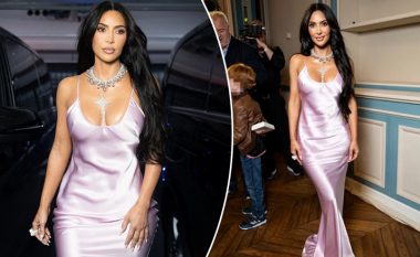 Kim Kardashian shkëlqen në Javën e Modës në Paris, por një mos-funksionim i veshjes bën që gjoksi i saj të vihet në dukje