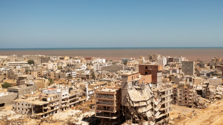 Grupet e ndihmës paralajmërojnë për rrezikun e përhapjes së sëmundjeve në Libi