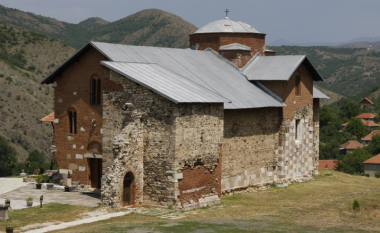 Dioqeza Rashkë-Prizren: Personat e armatosur janë larguar nga Manastiri i Banjskës