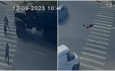 Rusët shkelin me kamion ukrainasen, largohen sikur nuk ka ndodhur asgjë - vajza vdes në vendin e ngjarjes