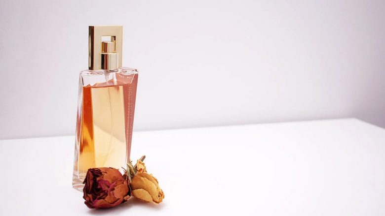 Parfumet kanë afat përdorimi: Si ta ruani më gjatë aromën tuaj të preferuar