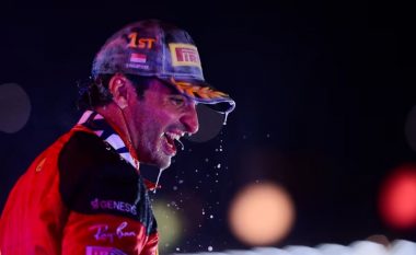 Sainz i dha fund serisë prej dhjetë fitoresh të Verstappen